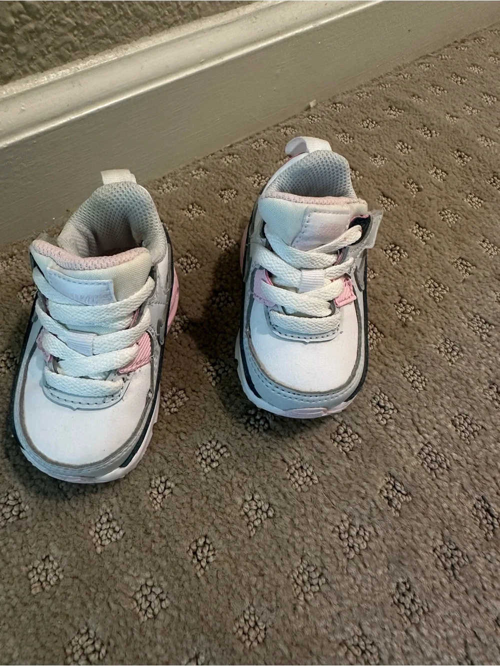 Nike Kids White, Pink & Gray Mini Sneakers